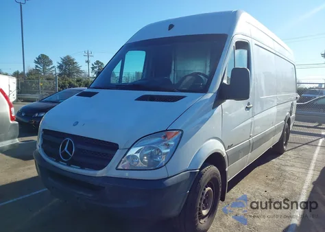 2011 Mercedes-Benz Sprinter 2500 High Roof из США, поврежденный, VIN WD3PE8CB9B5603041